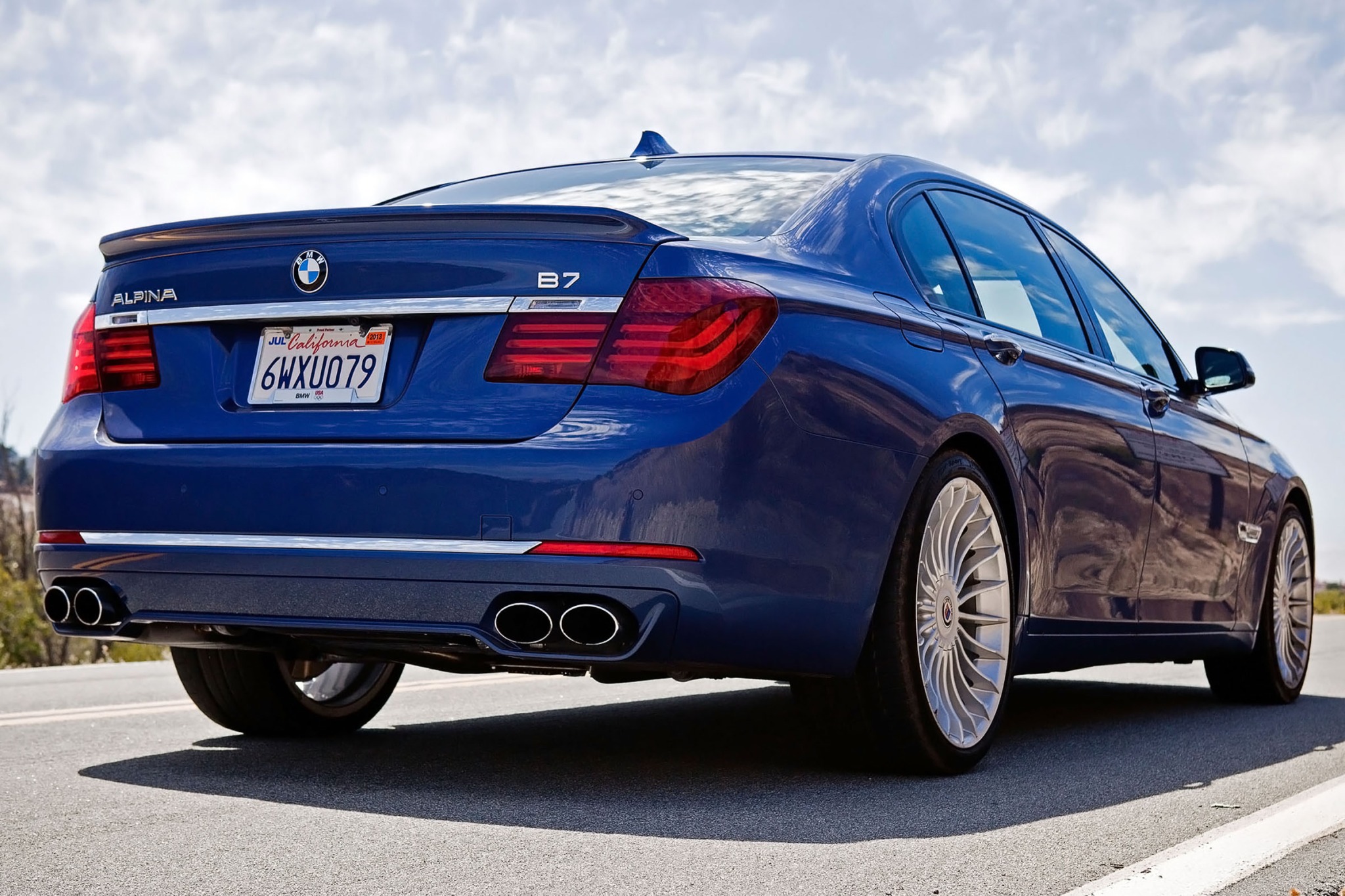 2015 BMW Alpina B7 VINs, Configurations, MSRP & Specs - AutoDetective